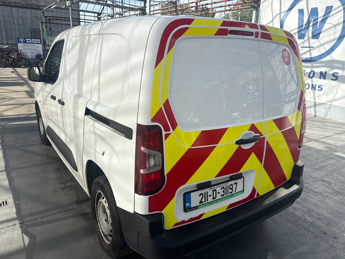Opel Combo 2021 For Auction!! - Image 4