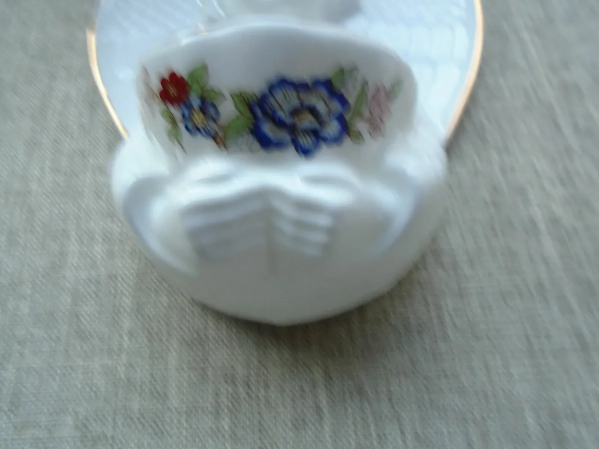 Royal Tara Holy water font, Ceramic angel - Image 2