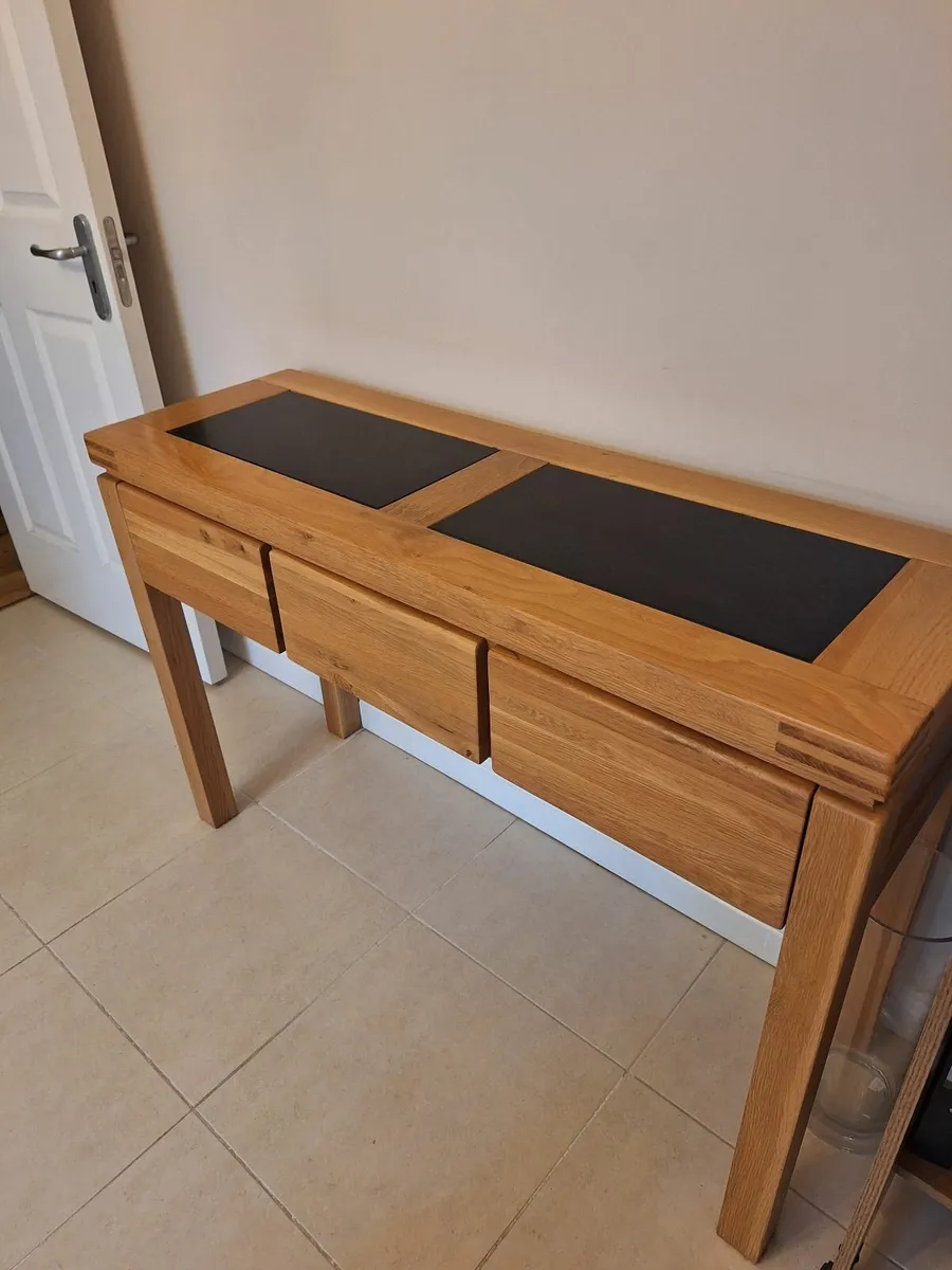 Console Table - Image 2