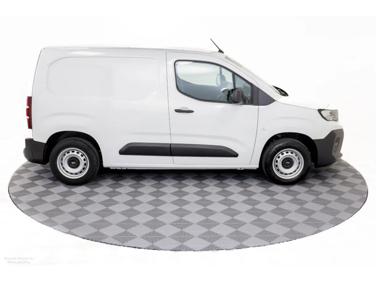 Peugeot Partner *Reduced to Clear* Professional Pl - Image 1