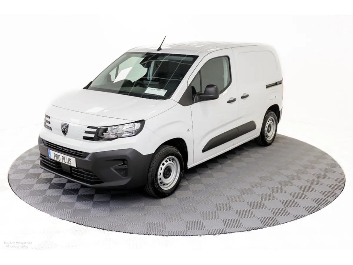 Peugeot Partner *Reduced to Clear* Professional Pl - Image 4