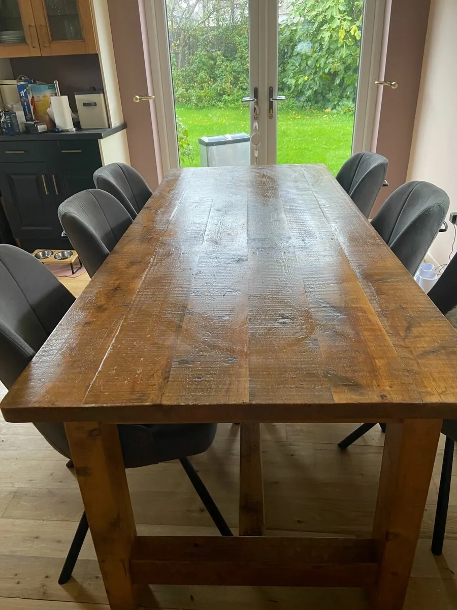 dining table and chairs - Image 3