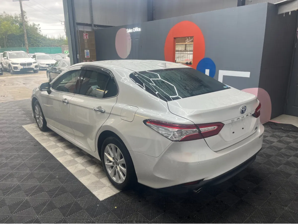 Toyota Camry €27950! 2021 TOYOTA CAMRY 2.5 HYRBID - Image 4