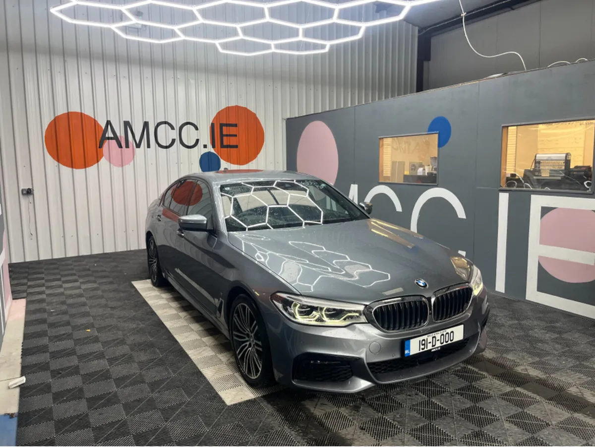 BMW 5-Series 2019 BMW 5 SERIES 530E M-SPORT 2.0 HY - Image 1
