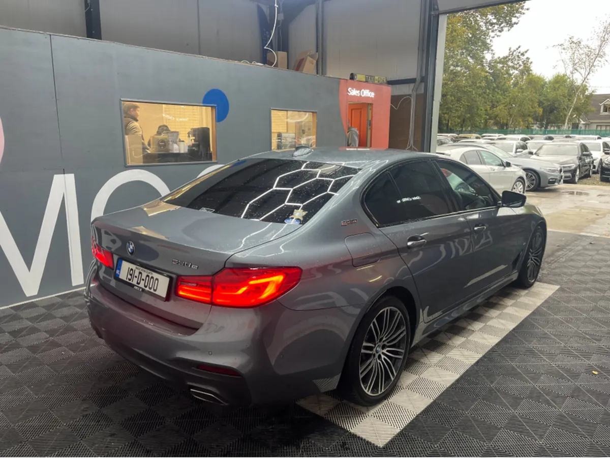 BMW 5-Series 2019 BMW 5 SERIES 530E M-SPORT 2.0 HY - Image 2