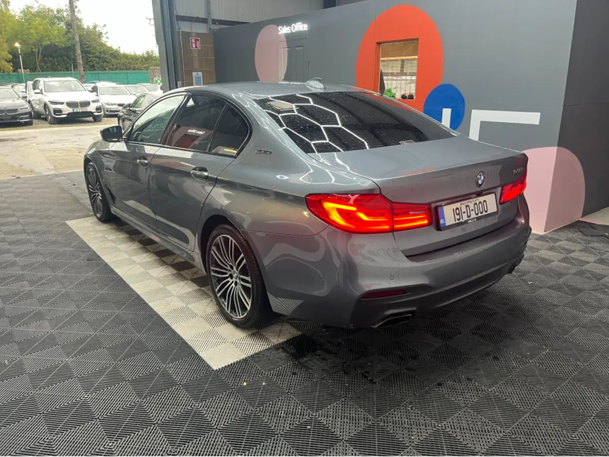 BMW 5-Series 2019 BMW 5 SERIES 530E M-SPORT 2.0 HY - Image 4