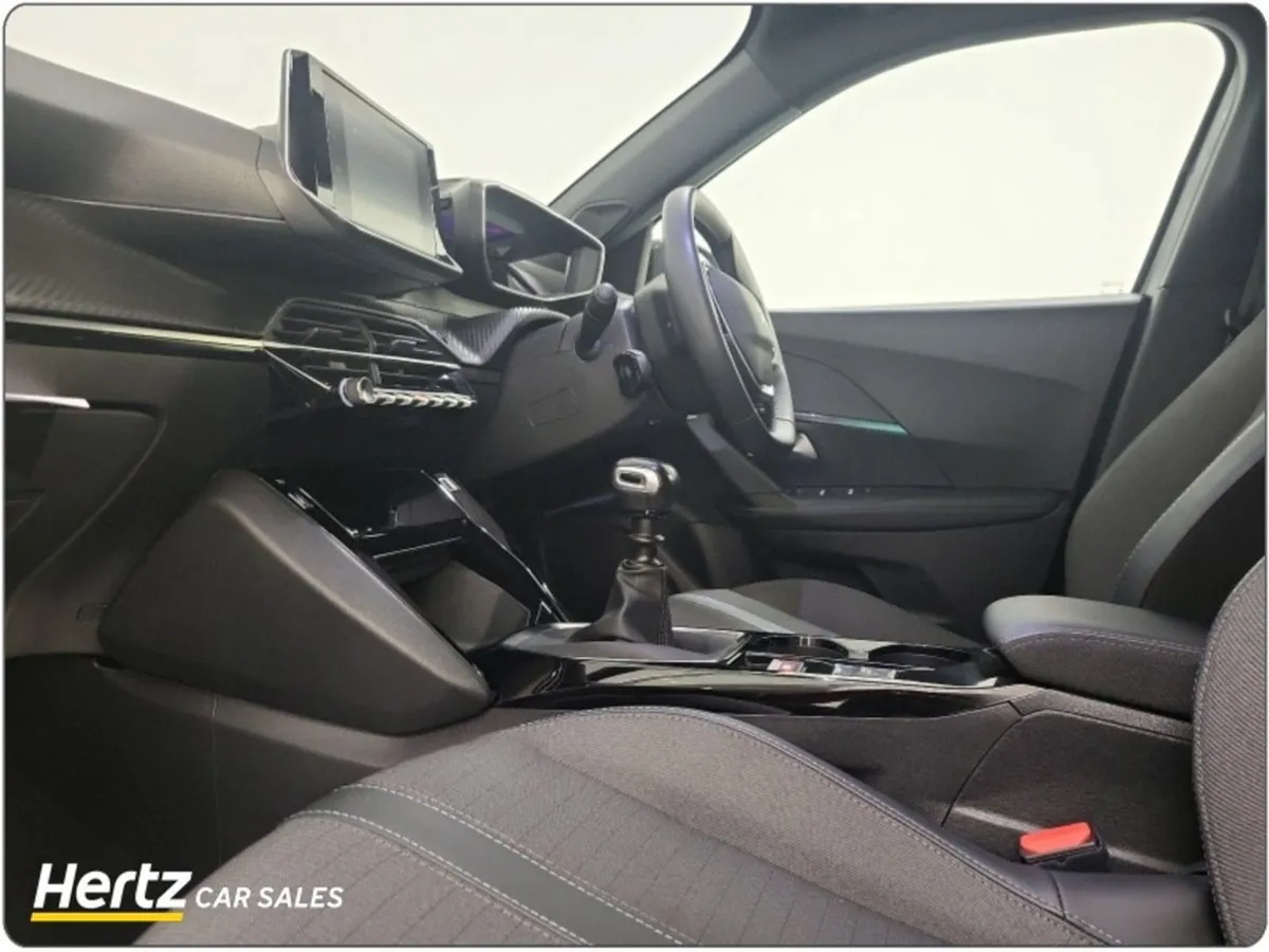 Peugeot 2008 Allure 1.2 Petrol Manual - Image 4