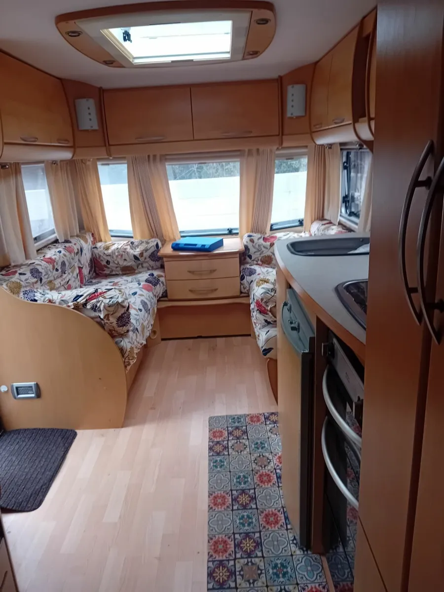 Caravan - Image 2