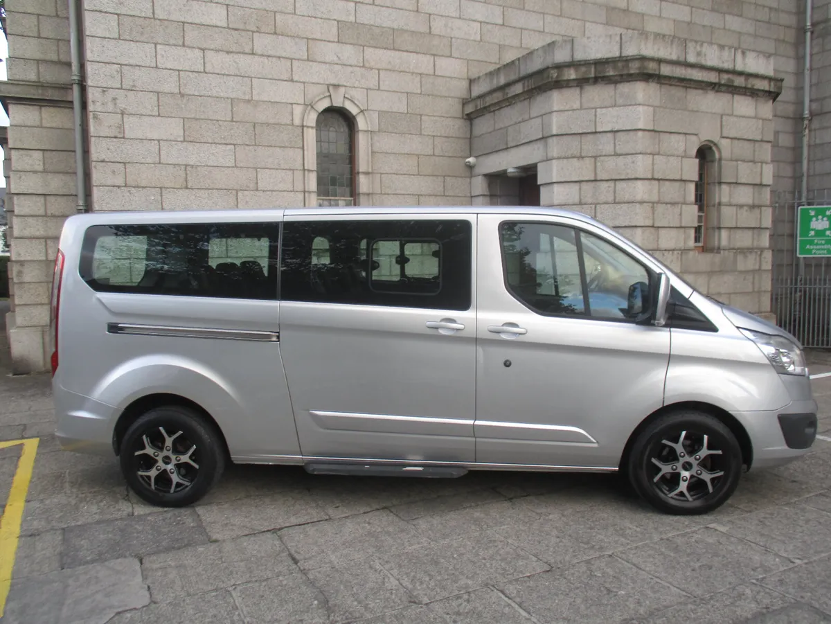 2017 FORD TOURNEO 2.0 TDCI MANUAL LIMITED - Image 2