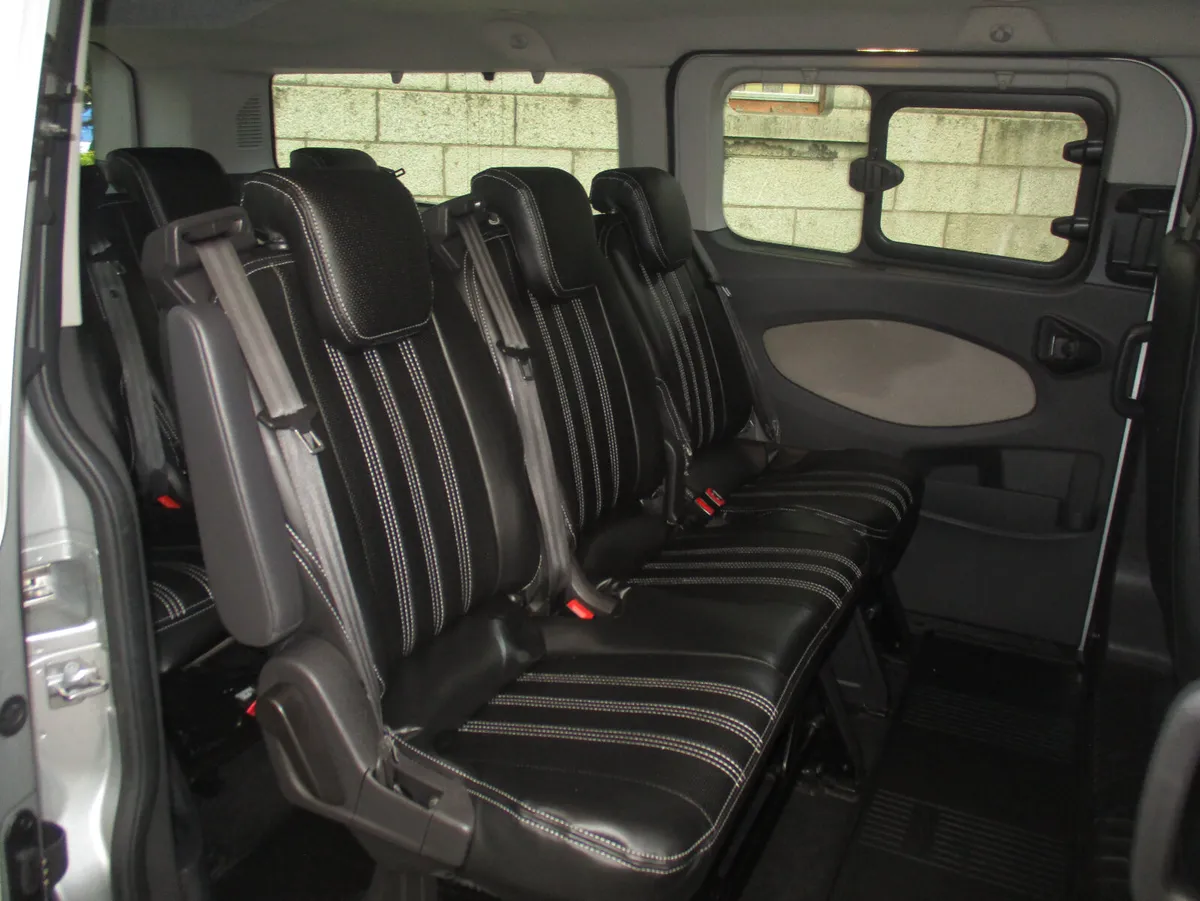 2017 FORD TOURNEO 2.0 TDCI MANUAL LIMITED - Image 4