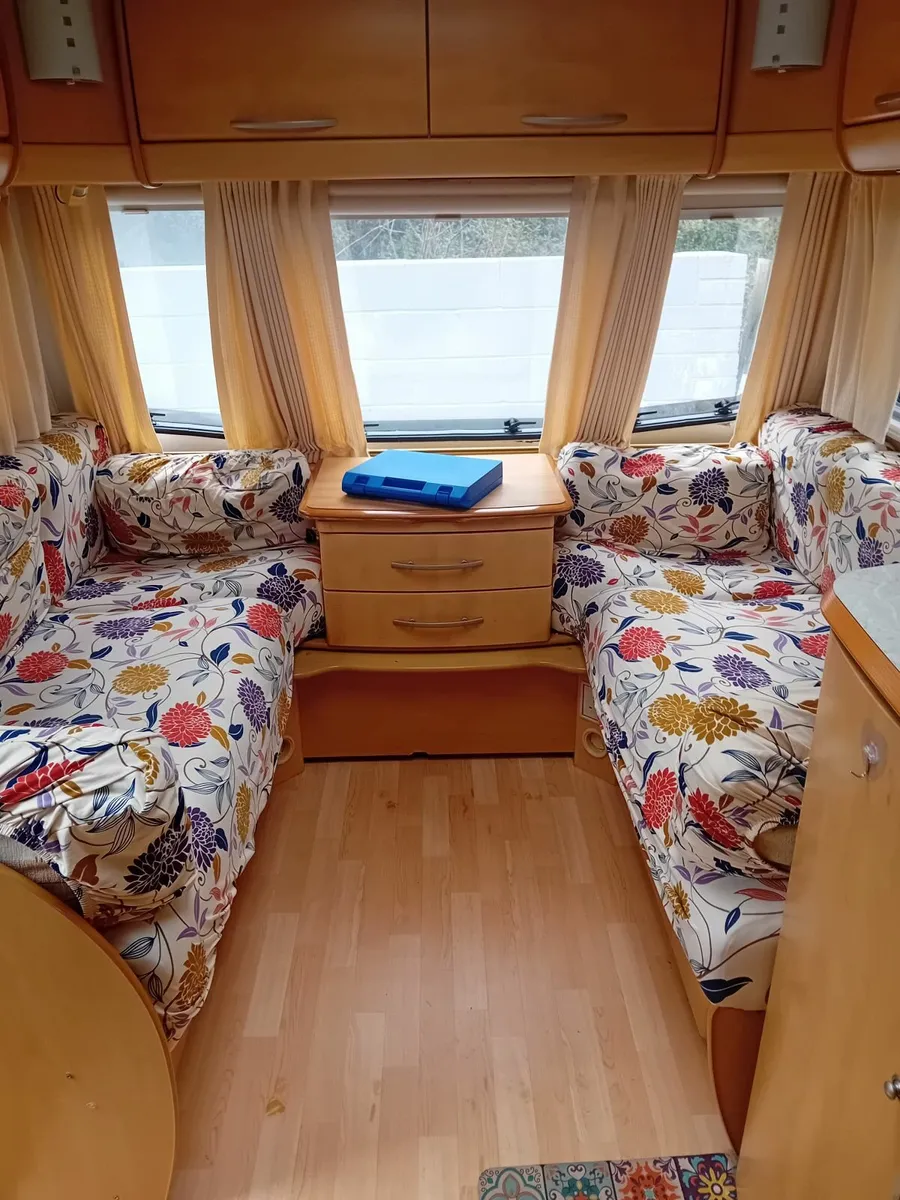 Caravan - Image 4