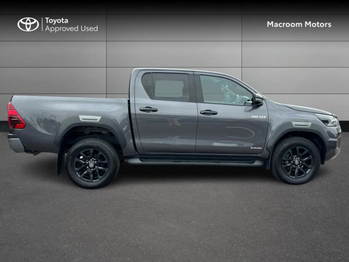 Toyota Hilux HILUX 2.8 INVINCIBLE - Image 3