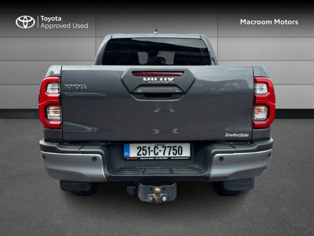 Toyota Hilux HILUX 2.8 INVINCIBLE - Image 4