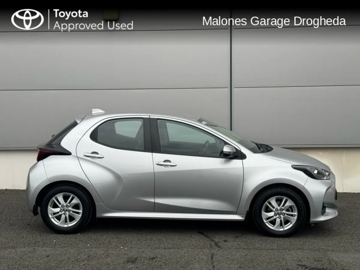 Toyota Yaris YARIS 1.0 LUNA - Image 3