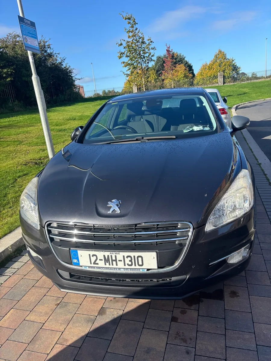 Car - Image 1