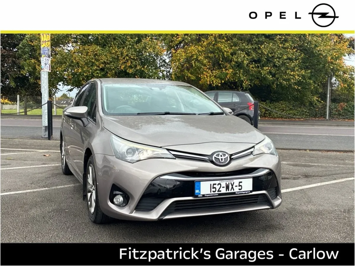 Toyota Avensis 1.6 D-4d Luna Saloon - Image 3