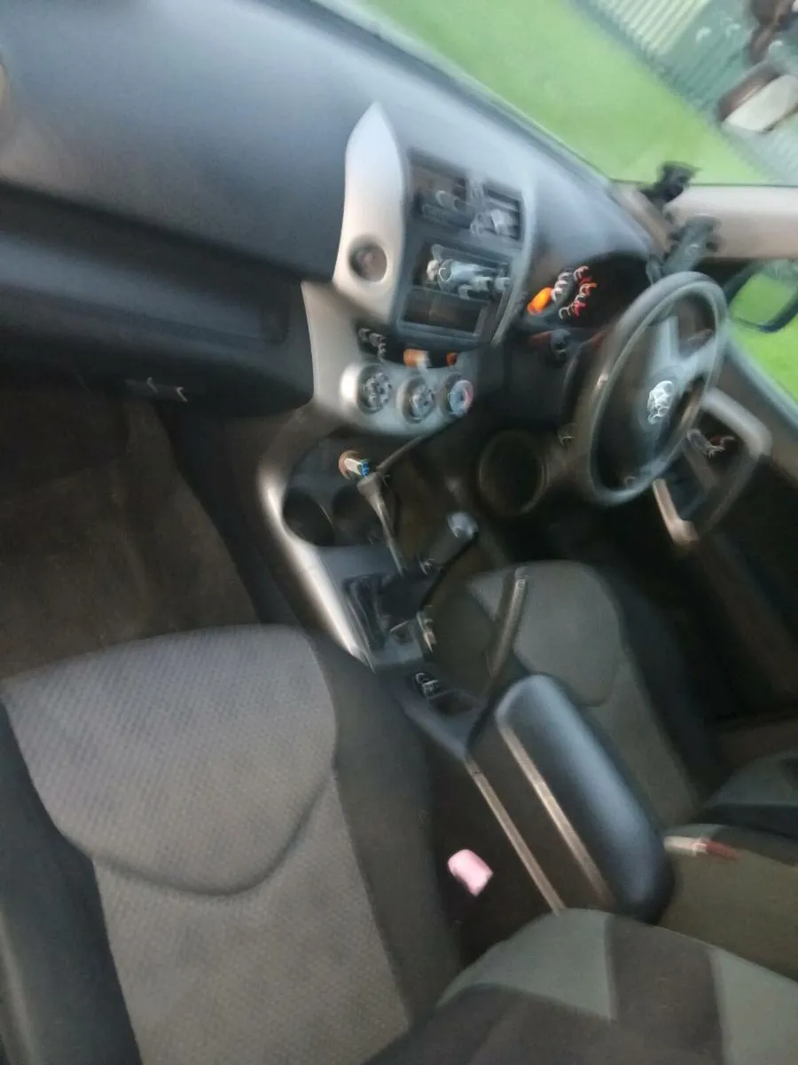 Toyota rav 4  4X4 Air conditioning taxed - Image 2