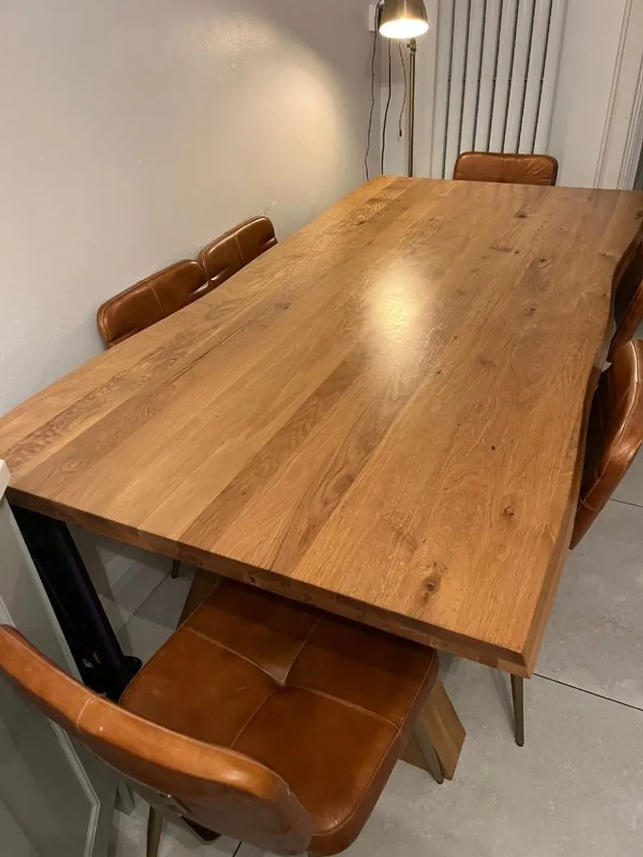 Oak dining table - Image 3