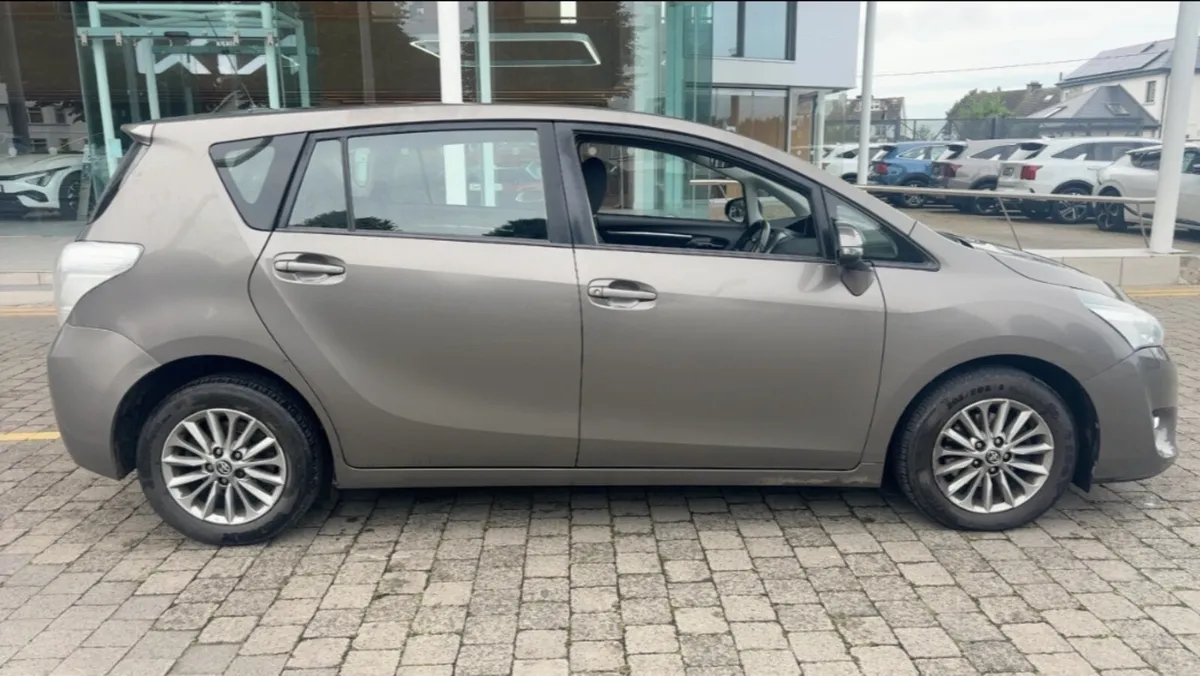 Toyota Verso 2016 Diesel 7 seater in stock soon - Image 2