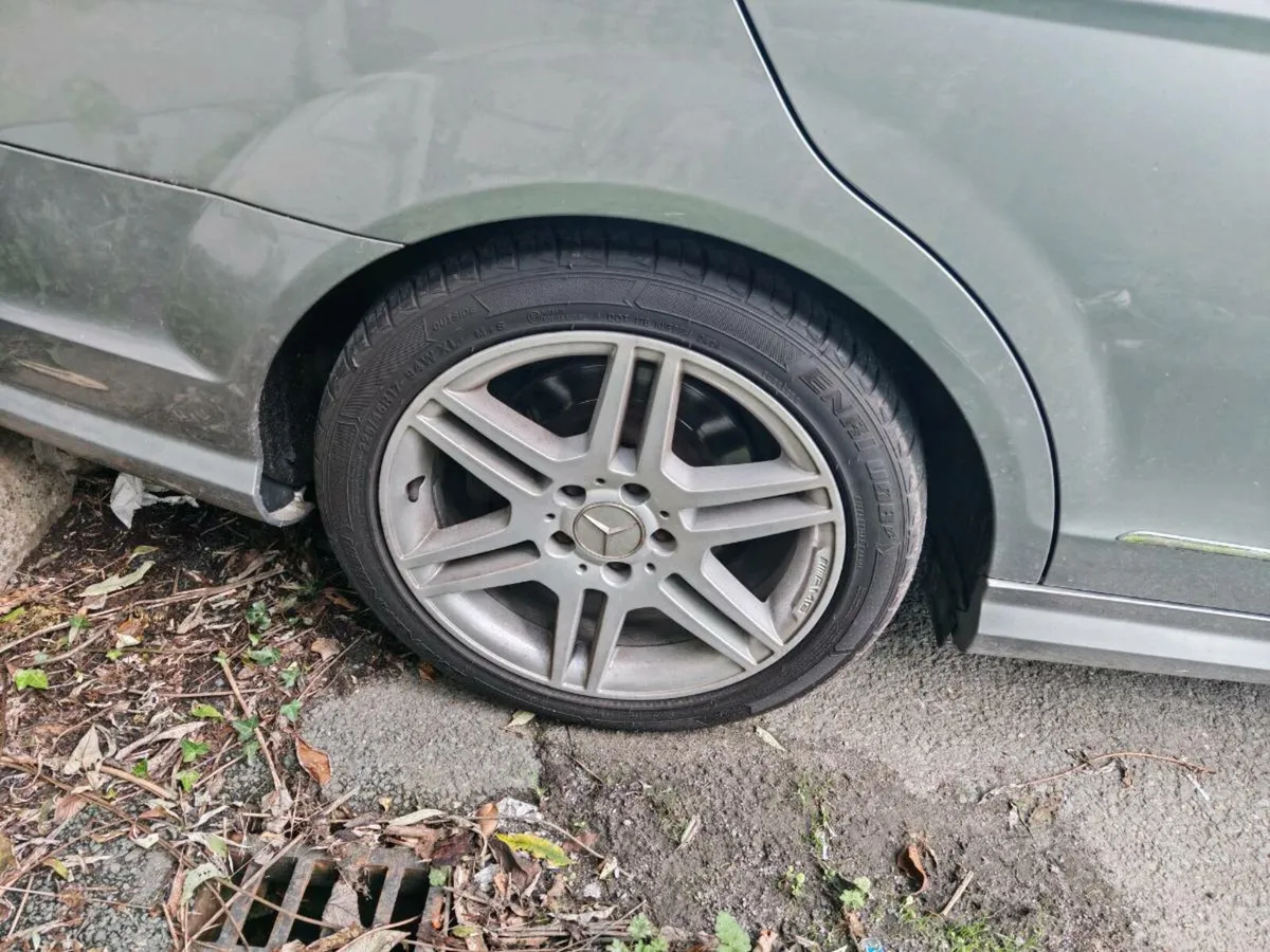 C180 Mercedes - Image 3