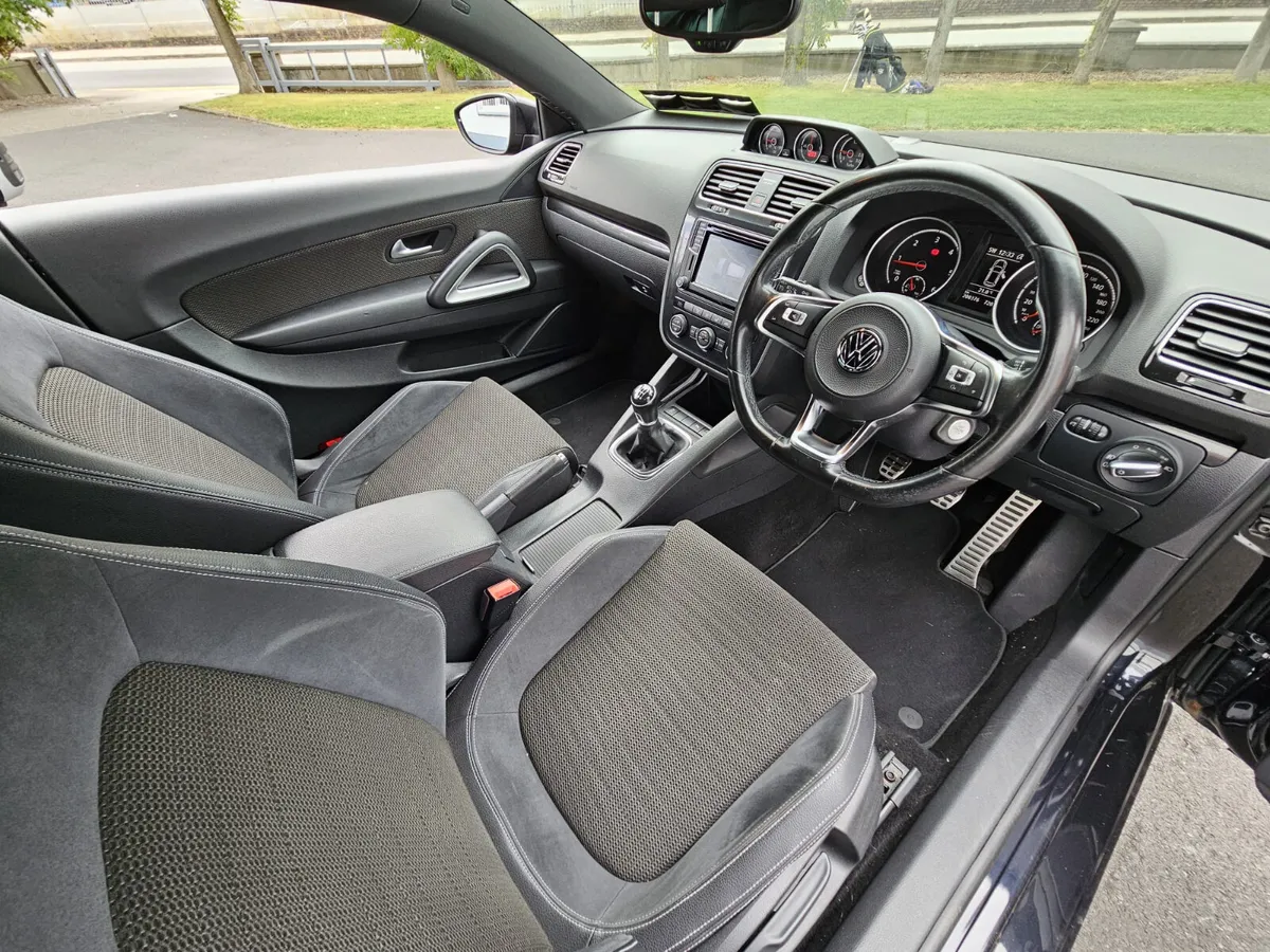 GT-SPORT - 2.0 TDI - FULL HISTORY - APPLE PLAY - Image 3