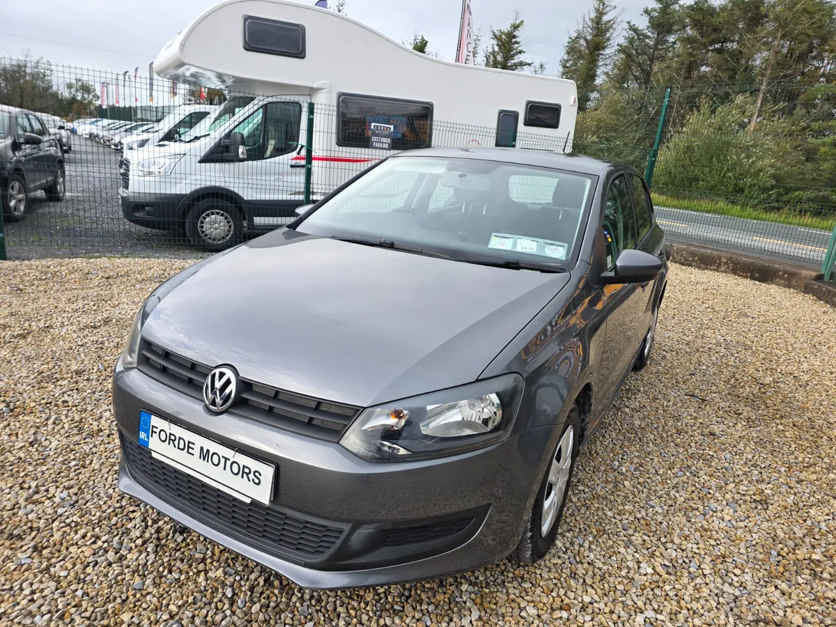 Volkswagen Polo 2011 - Image 2