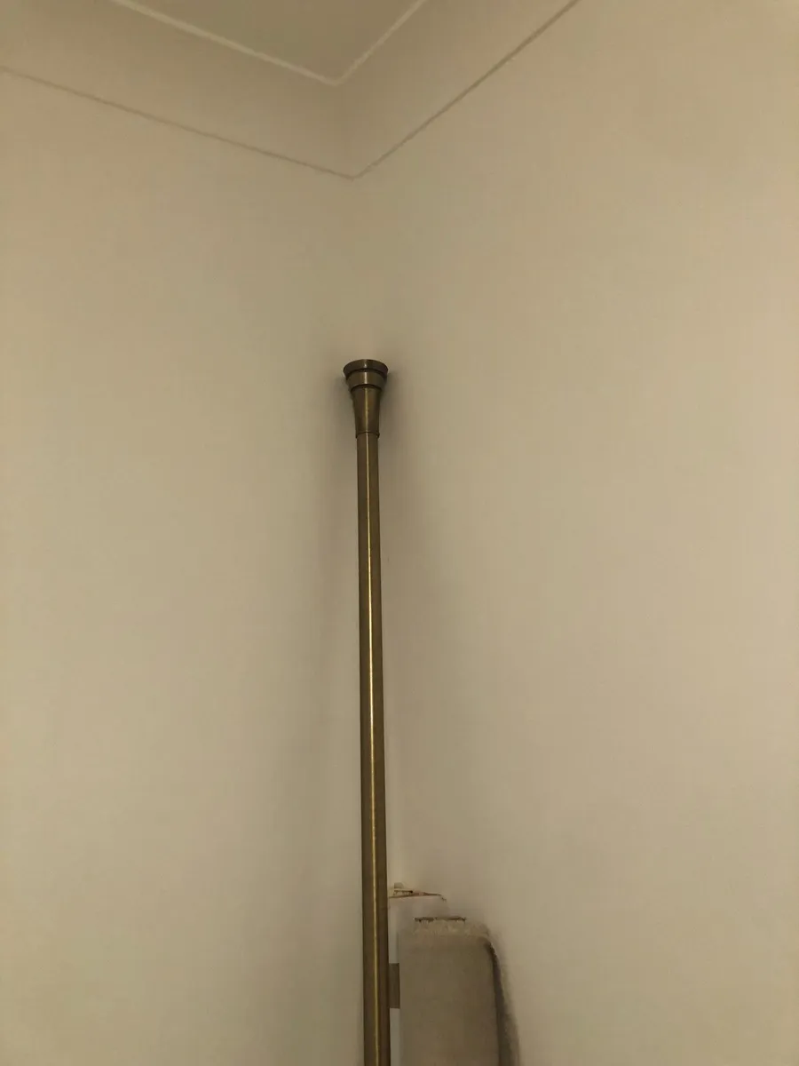 Curtin Pole and Brackets - Image 3