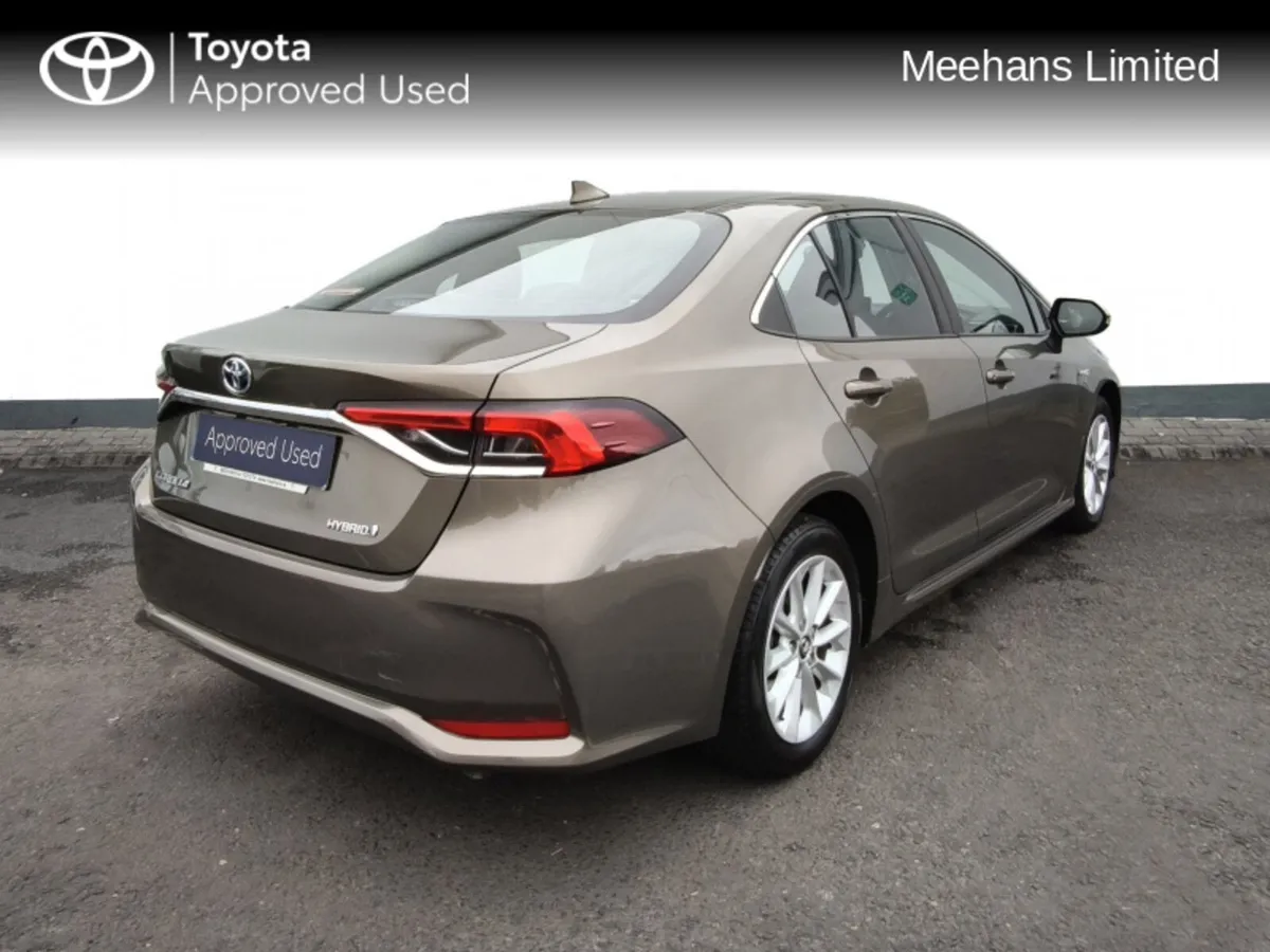 Toyota Corolla COROLLA HYBRID LUNA SAL - Image 2