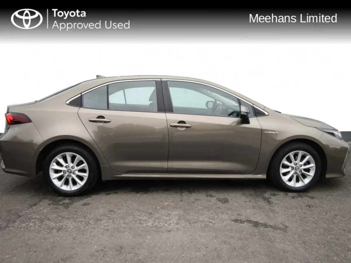 Toyota Corolla COROLLA HYBRID LUNA SAL - Image 3