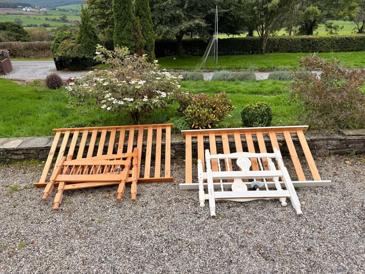 2 Single bed frames - Image 1