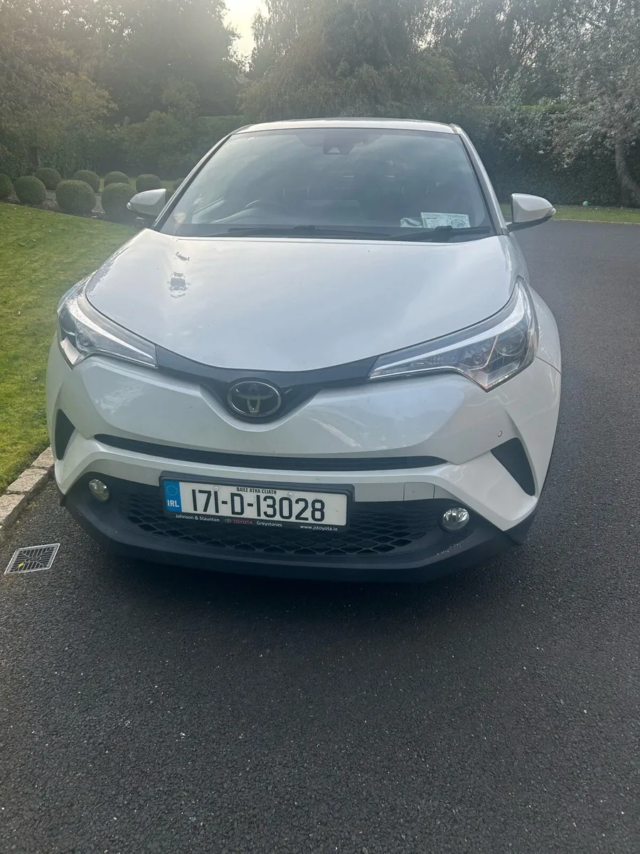 Toyota CH-R SOL - Image 1