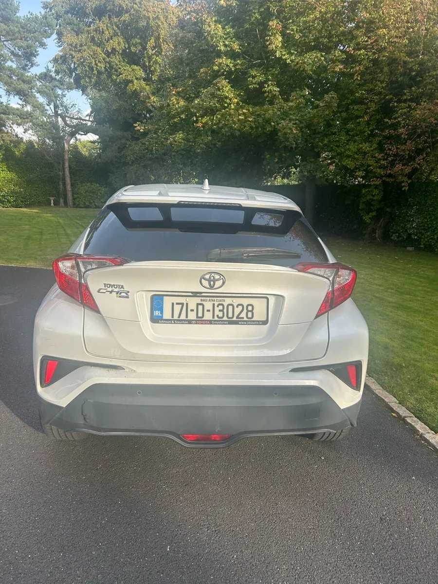 Toyota CH-R SOL - Image 2