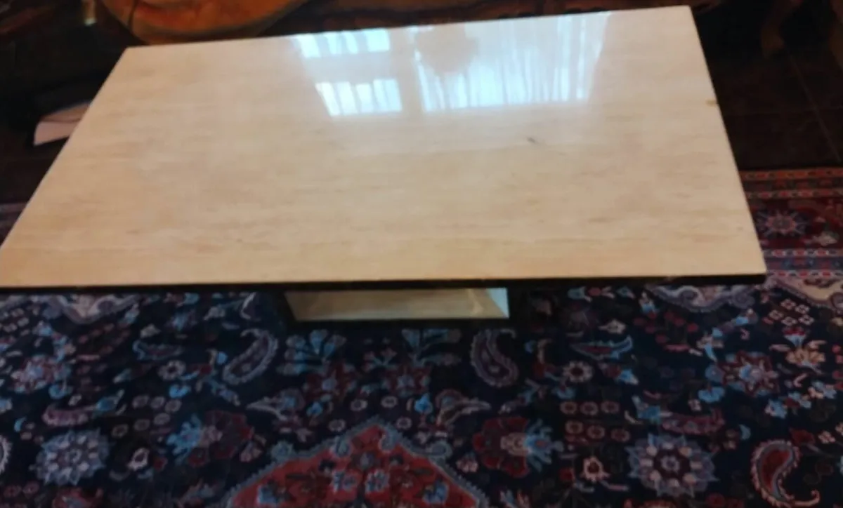 Beautiful  Coffee table. - Image 4