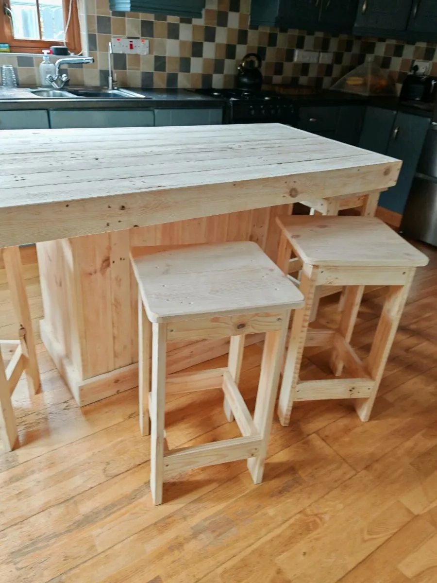 Handmade rustic kitchen islands - Image 4