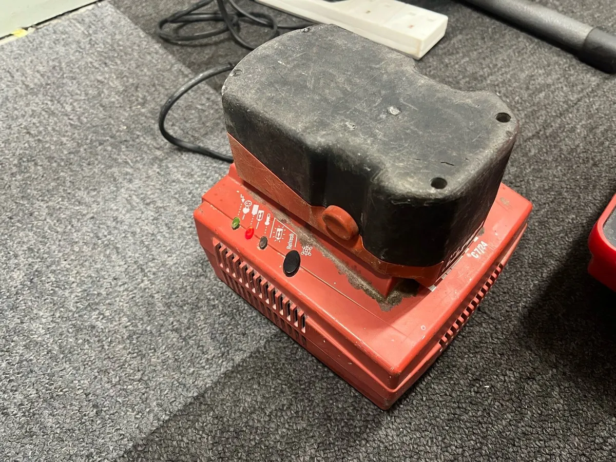 Hilti Rec Saw + Batts & Chrg - Image 4