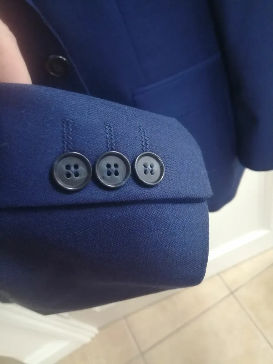 Suit - Image 2