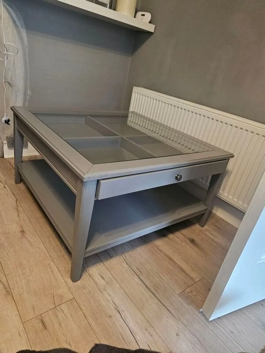 coffee table - Image 1