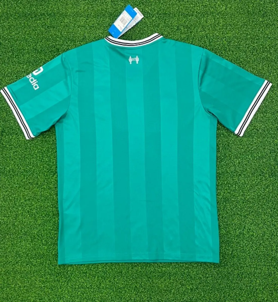 Liverpool away jerseys season 25/26 - Image 2