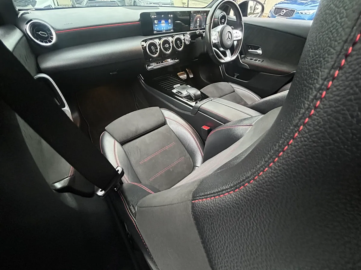 192 MERCEDES A200 AMG AUTO NIGHT EDITION - Image 3
