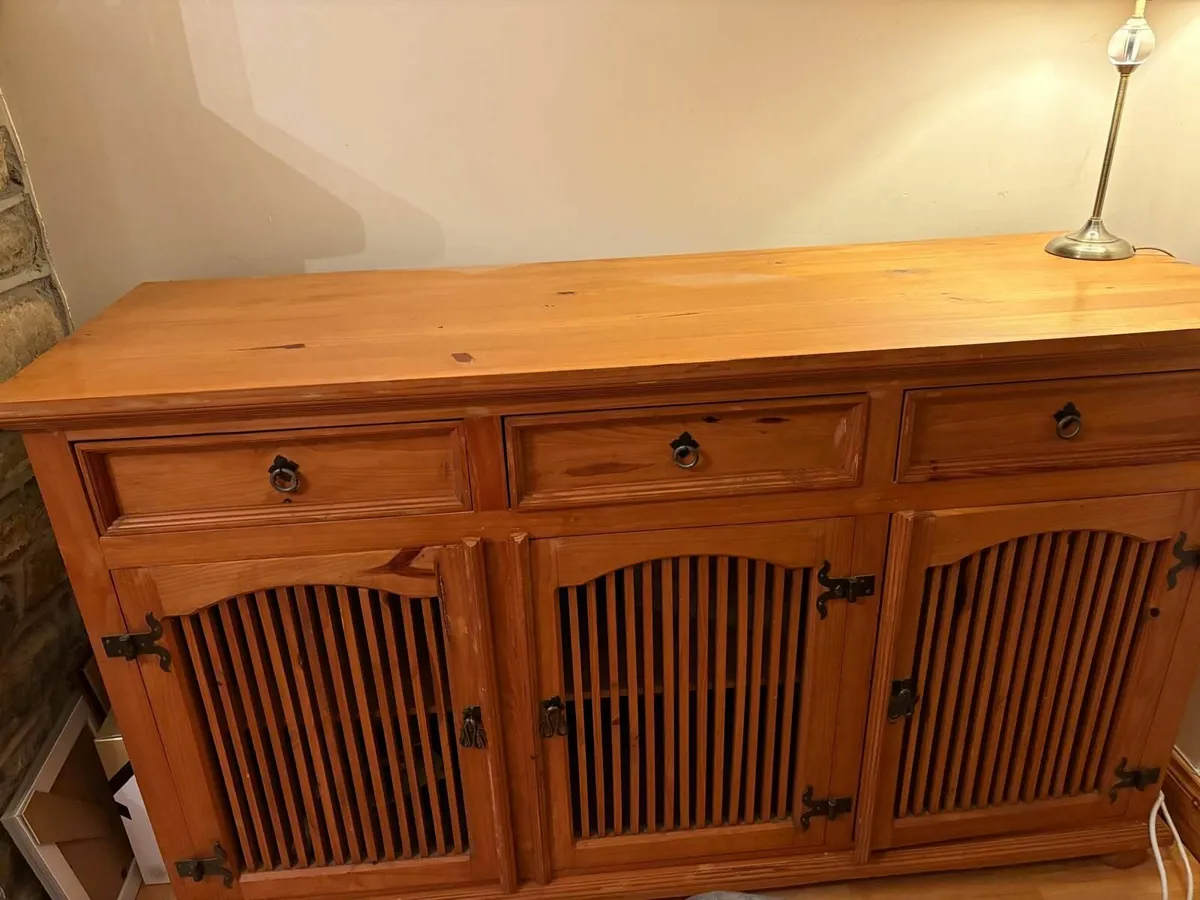 Sitting room units - Image 4