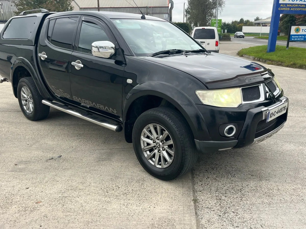 2010 Mitsubishi l200 years tax +doe - Image 1