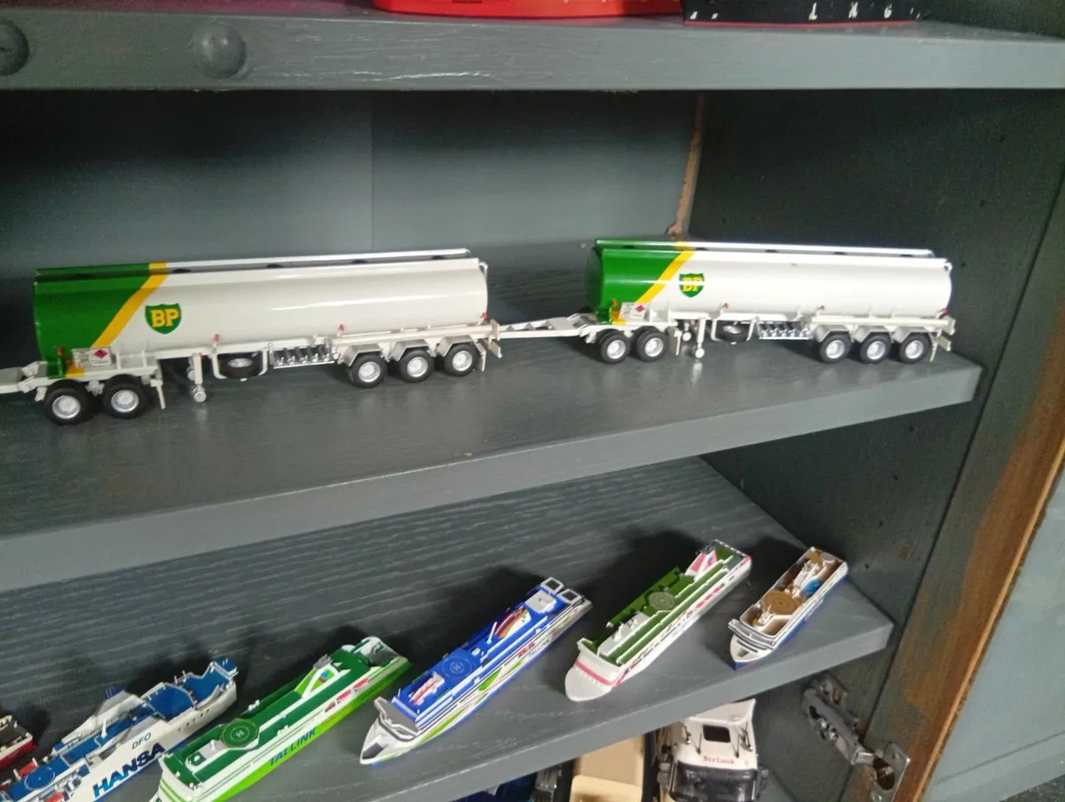 Model - Image 1