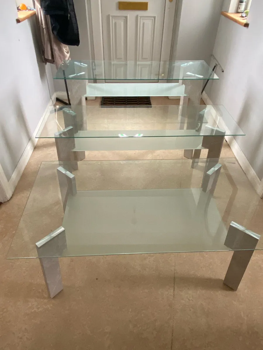 Set of 3 Glass Tables - Image 2
