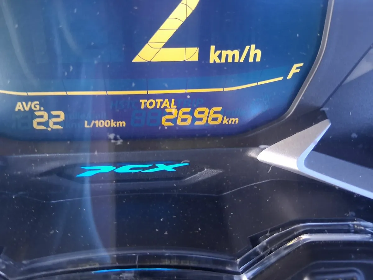 232 Honda PCX 125 Clean ***only 2700kms*** - Image 4