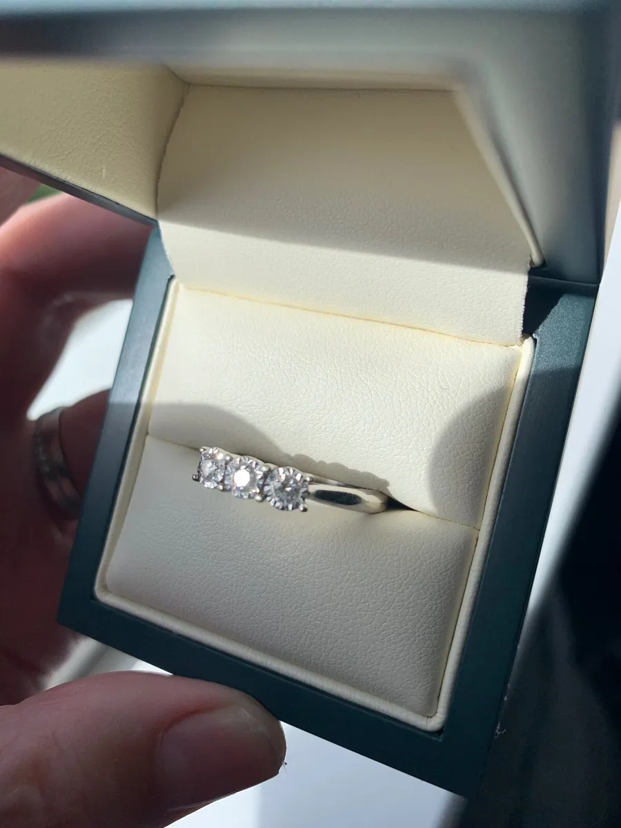 Diamond Ring - Image 1