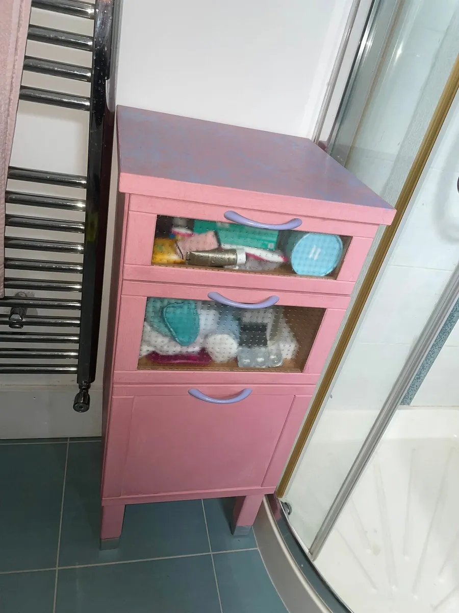 Bathroom Cabinet - Image 1