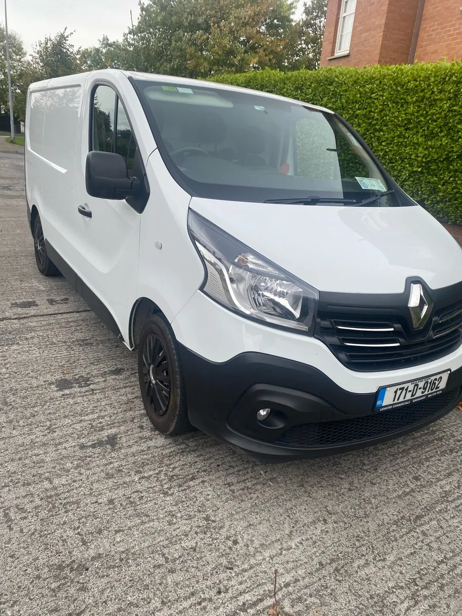 Renault Trafic Van - Image 2