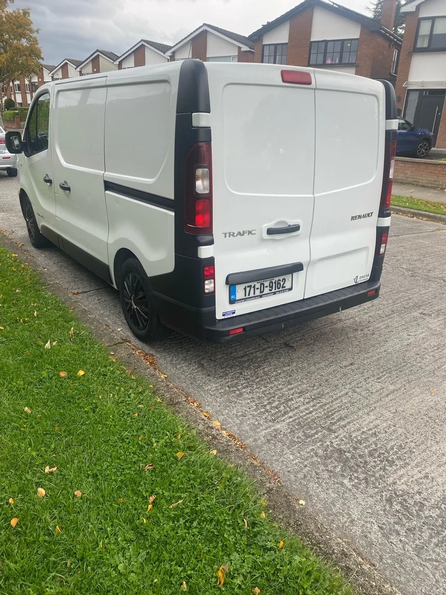 Renault Trafic Van - Image 3