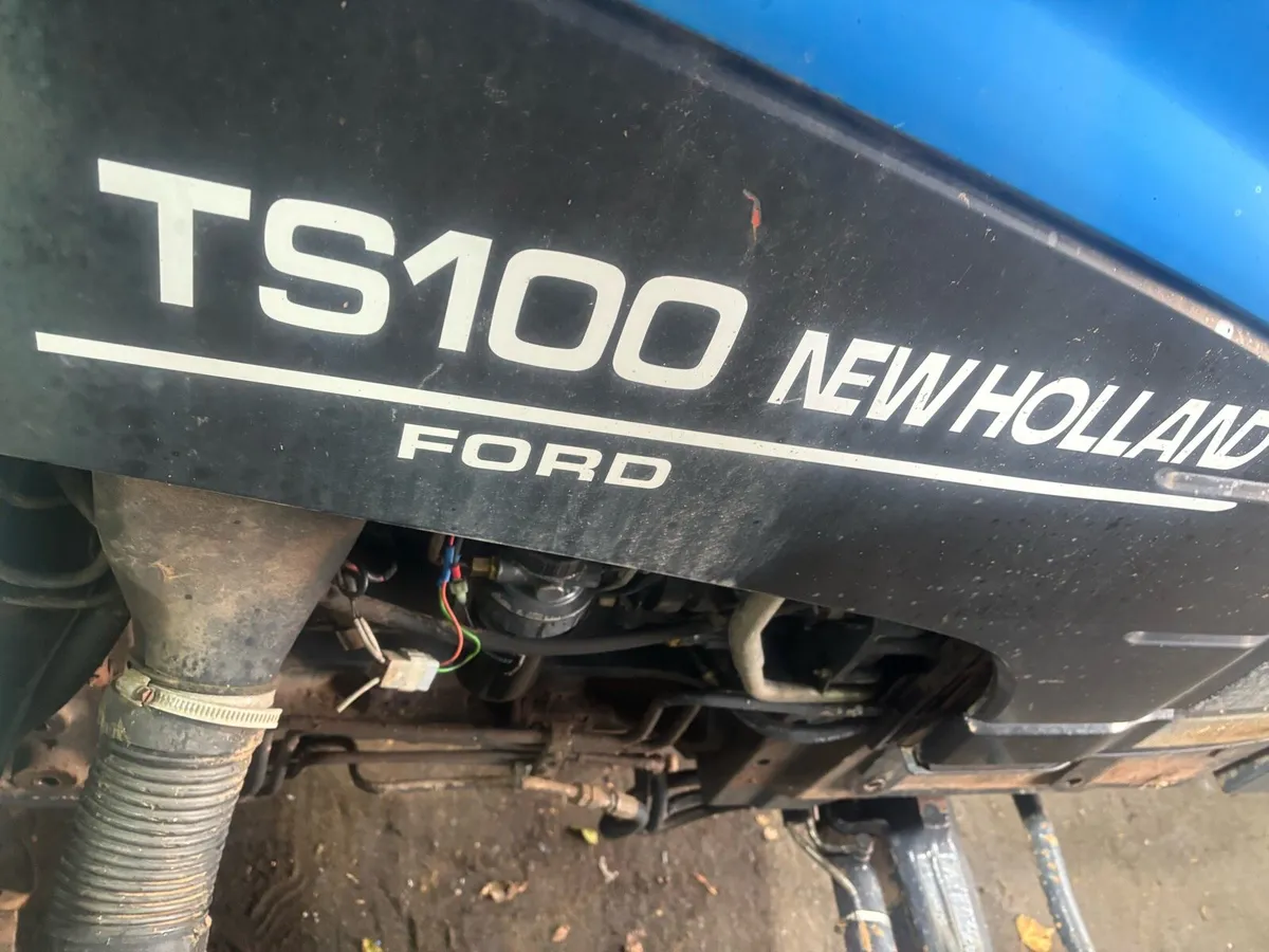 New Holland TS 100 for parts
