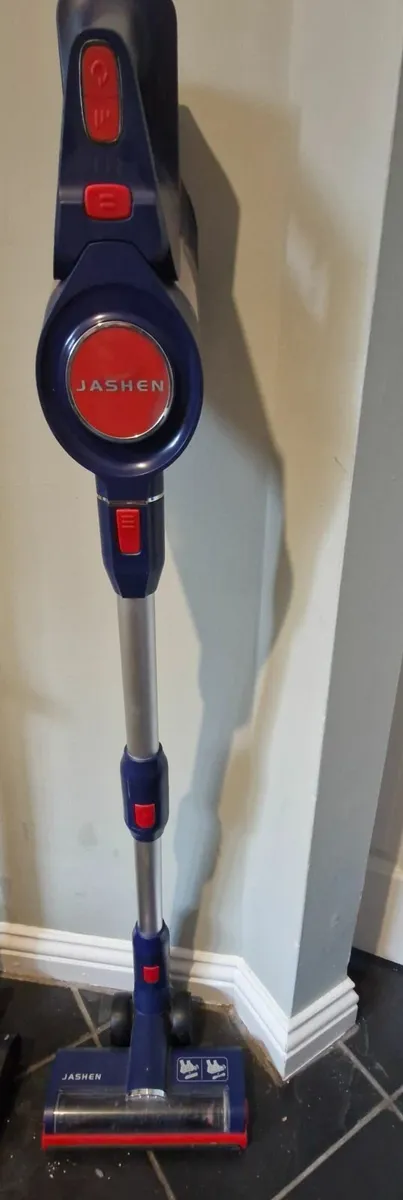 Vaccum Cleaner - Image 1